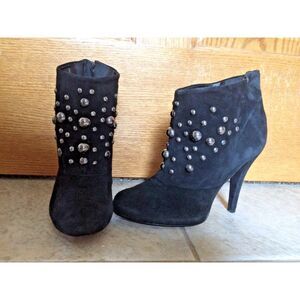 Zara Womens Size 37 US 6 Black Suede Studded Ankle Boots‎ Booties